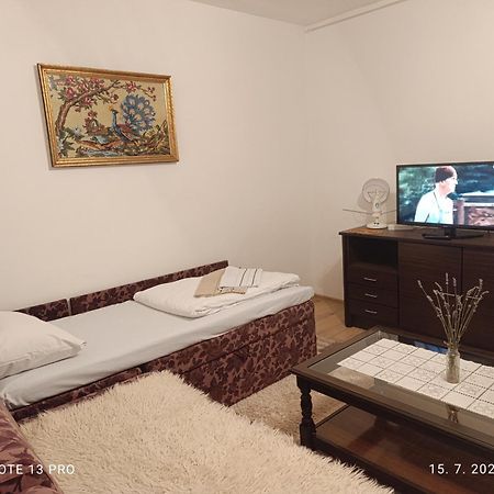 Apartment Safir - Free Parking Сараево Экстерьер фото