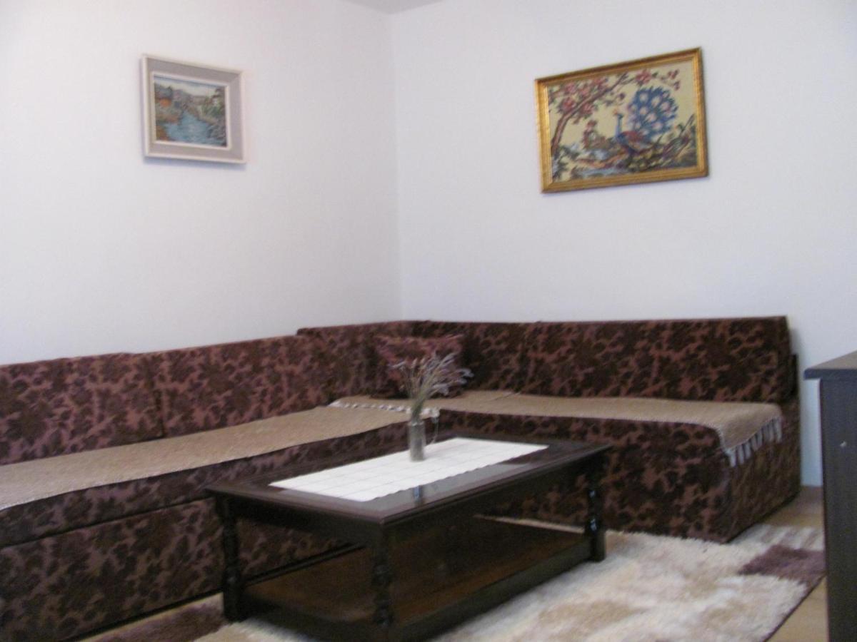 Apartment Safir - Free Parking Сараево Экстерьер фото