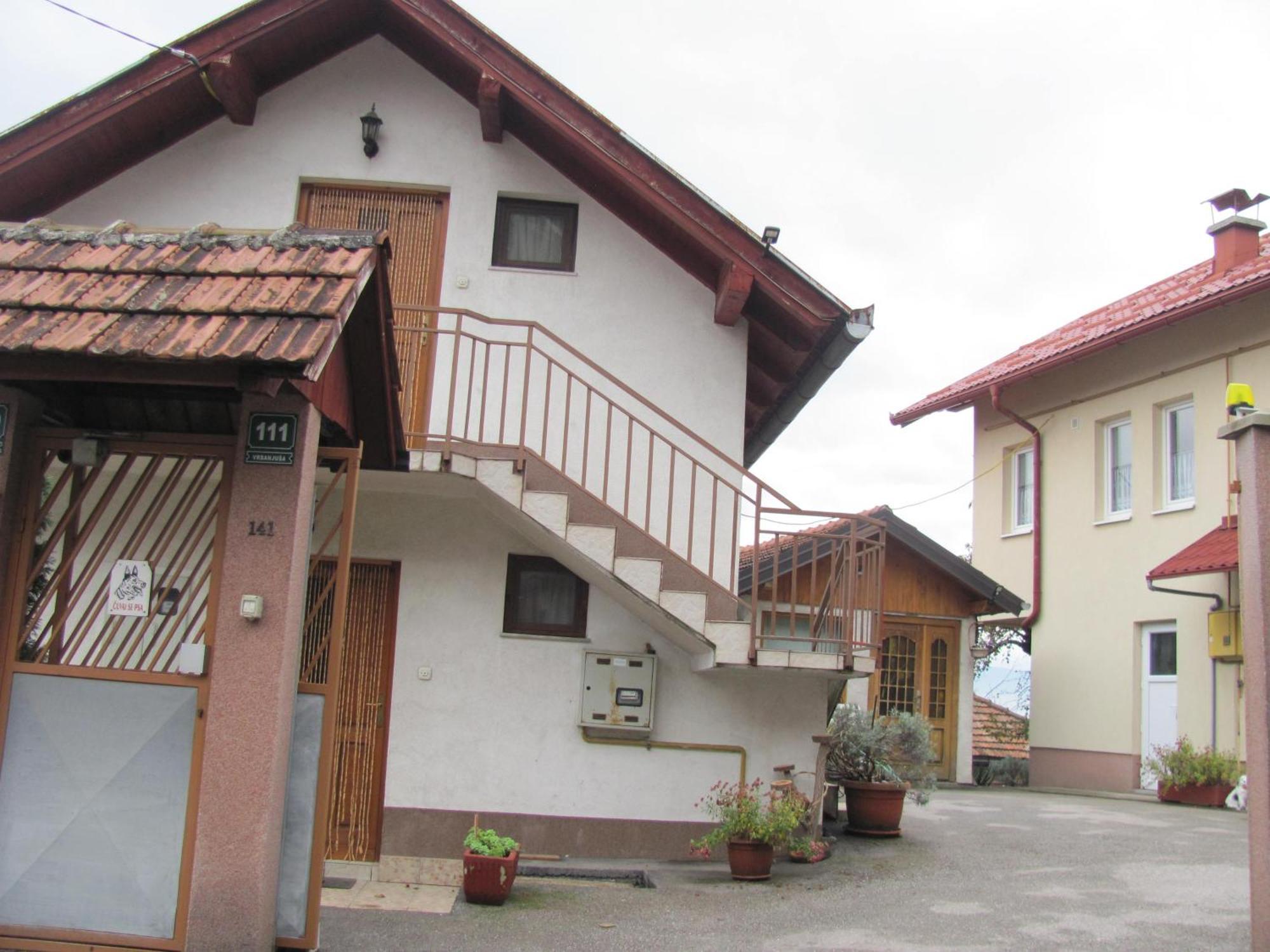 Apartment Safir - Free Parking Сараево Экстерьер фото