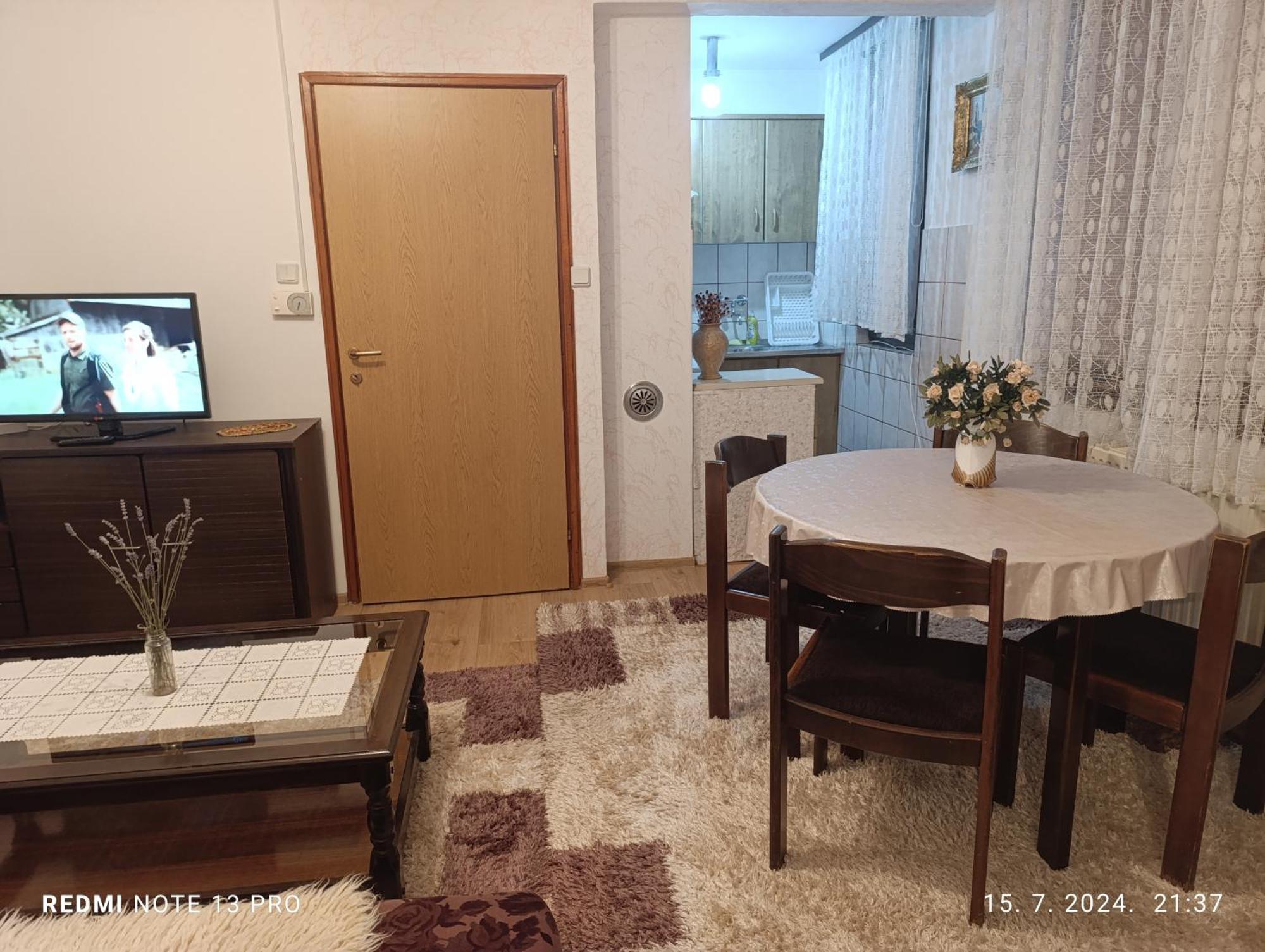 Apartment Safir - Free Parking Сараево Экстерьер фото